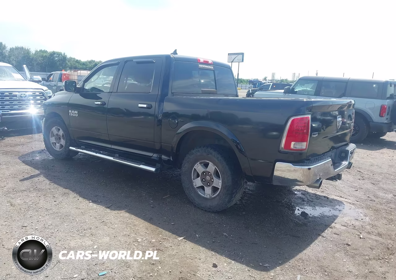 2015 Ram 1500 Laramie VIN:1C6RR6NT7FS506335 - 3