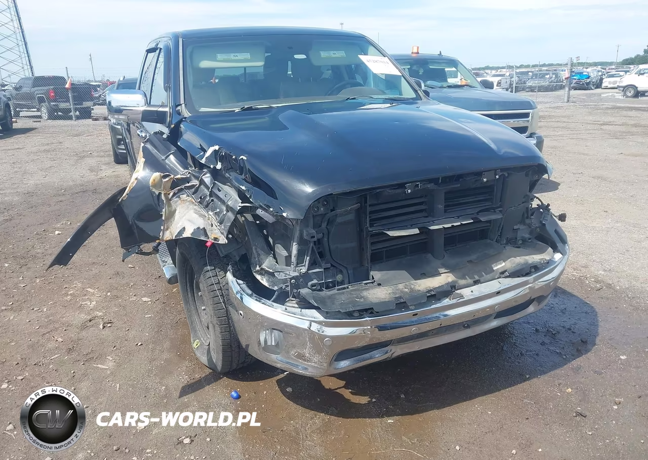 2015 Ram 1500 Laramie VIN:1C6RR6NT7FS506335 - 6