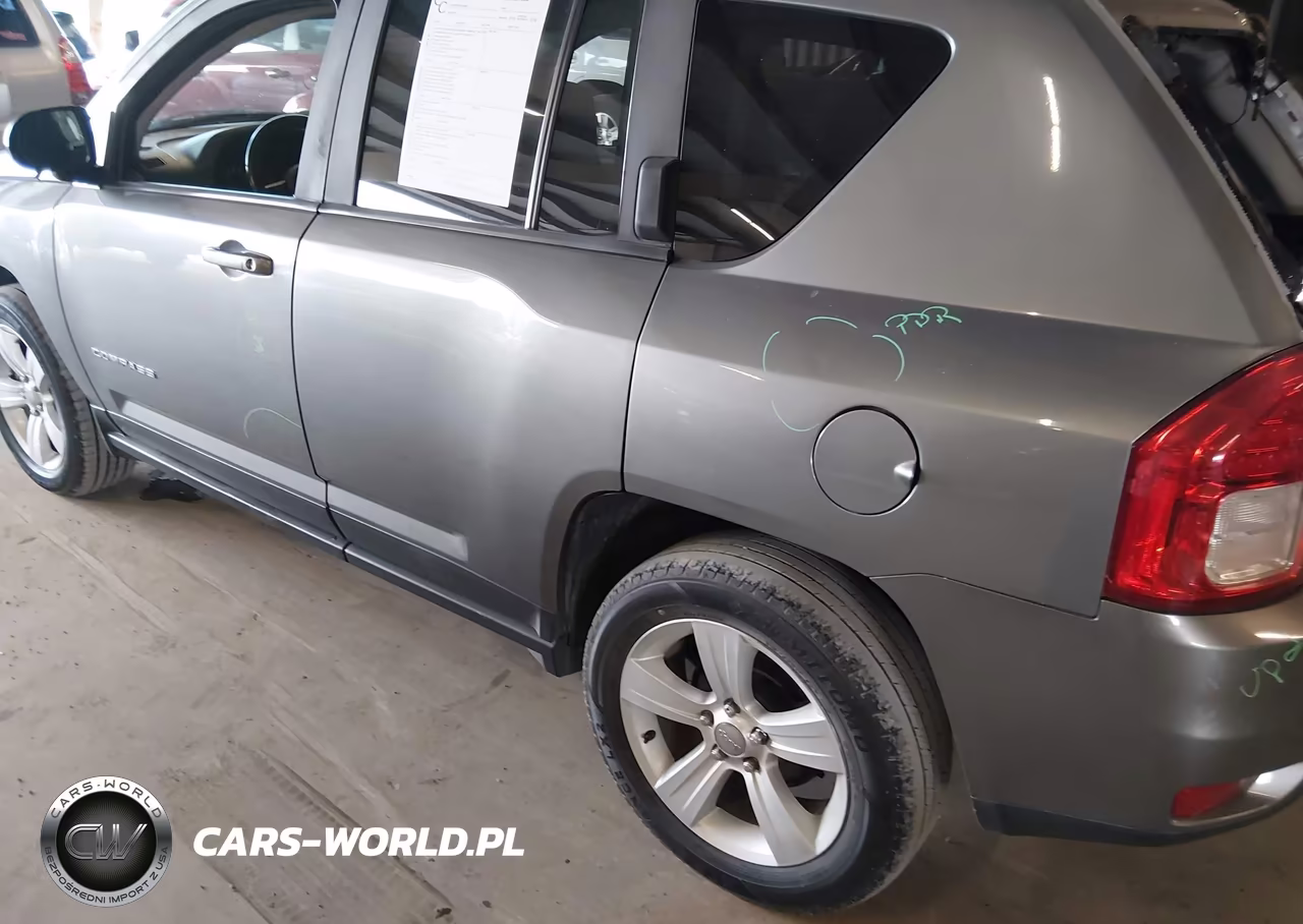 2013 Jeep Compass Latitude VIN:1C4NJDEB3DD227914 - 12