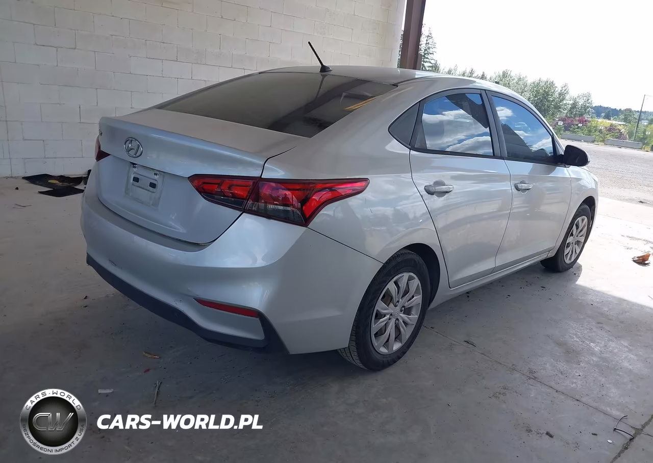 2019 Hyundai Accent Se VIN:3KPC24A30KE044131 - 4
