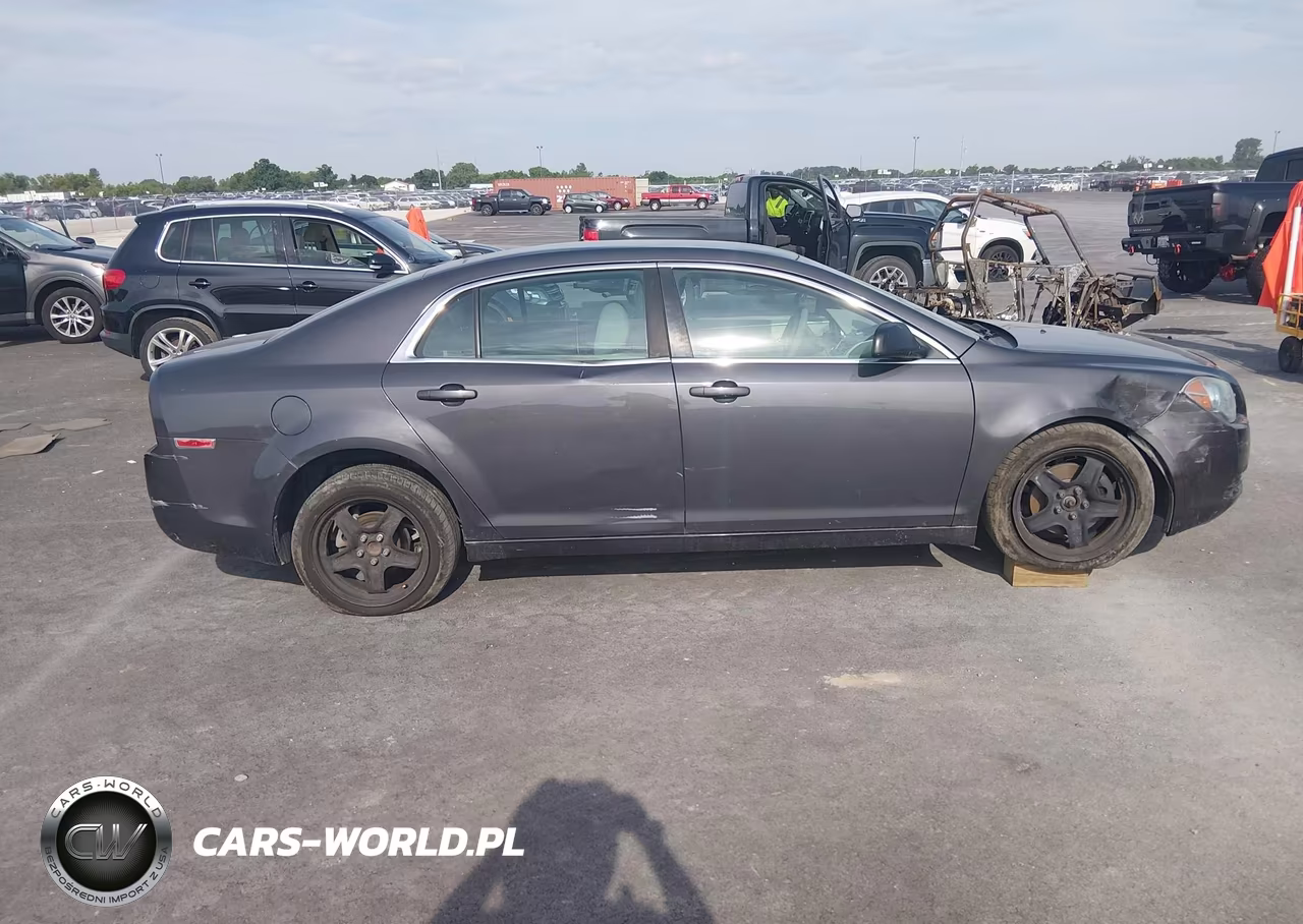 2011 Chevrolet Malibu Ls VIN:1G1ZB5E18BF119570 - 14