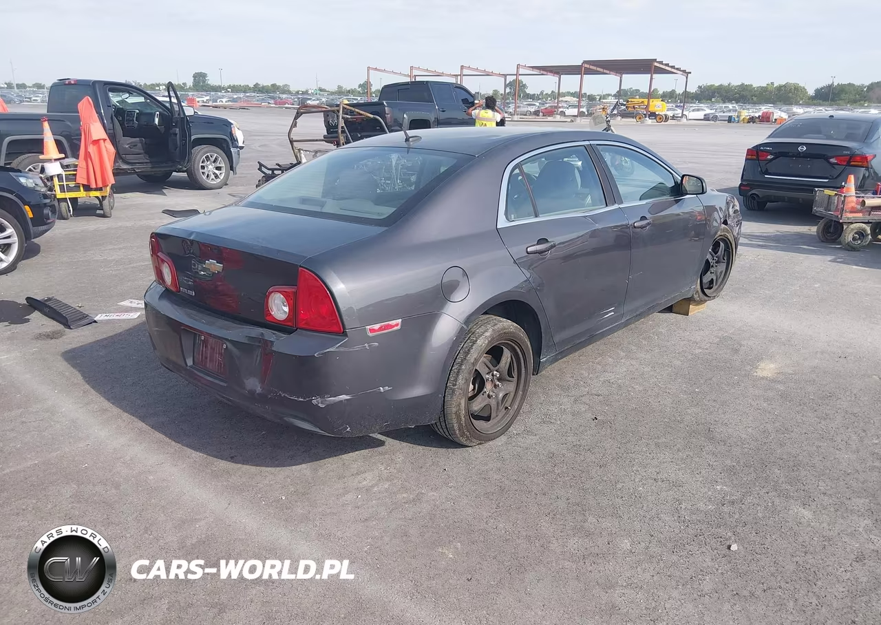 2011 Chevrolet Malibu Ls VIN:1G1ZB5E18BF119570 - 4