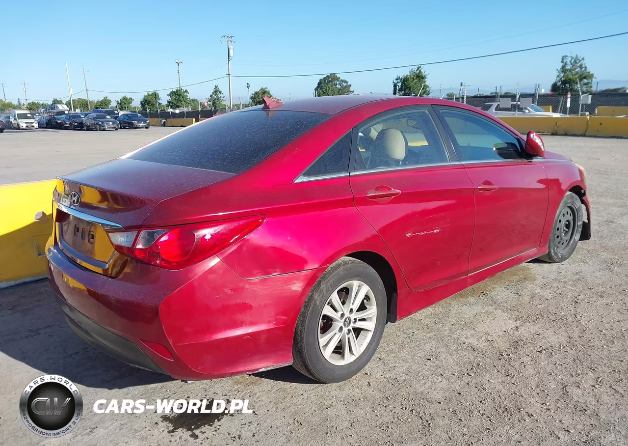 2014 Hyundai Sonata Gls VIN:5NPEB4AC4EH940795 - 4