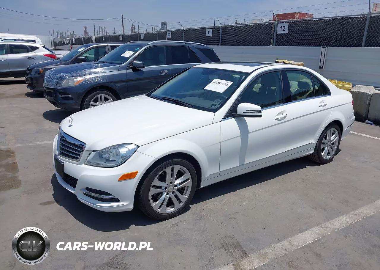 2014 Mercedes-Benz C 250 Luxury VIN:WDDGF4HB4EA928766 - 2