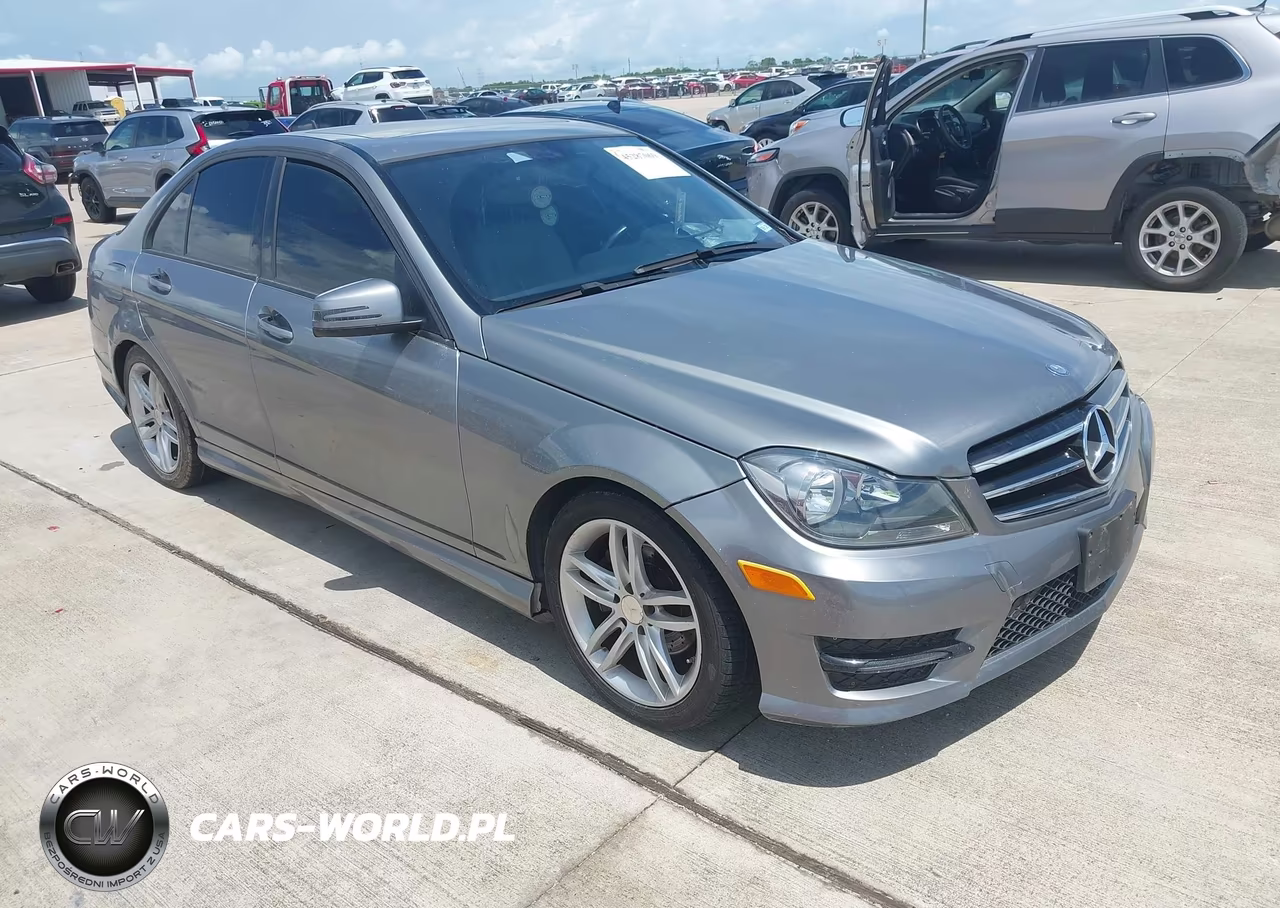 2014 Mercedes-Benz C 250 – zdjęcie 1 z 11