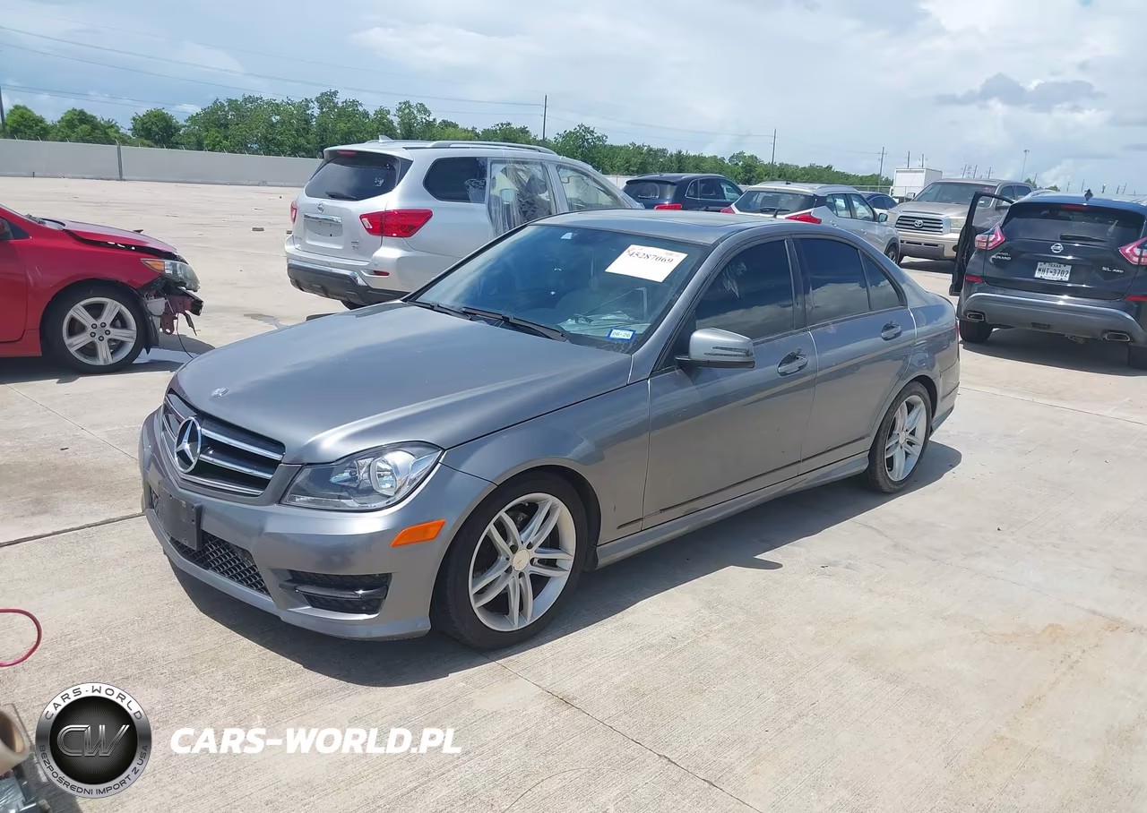 2014 Mercedes-Benz C 250 VIN:WDDGF4HB2EG210338 - 2