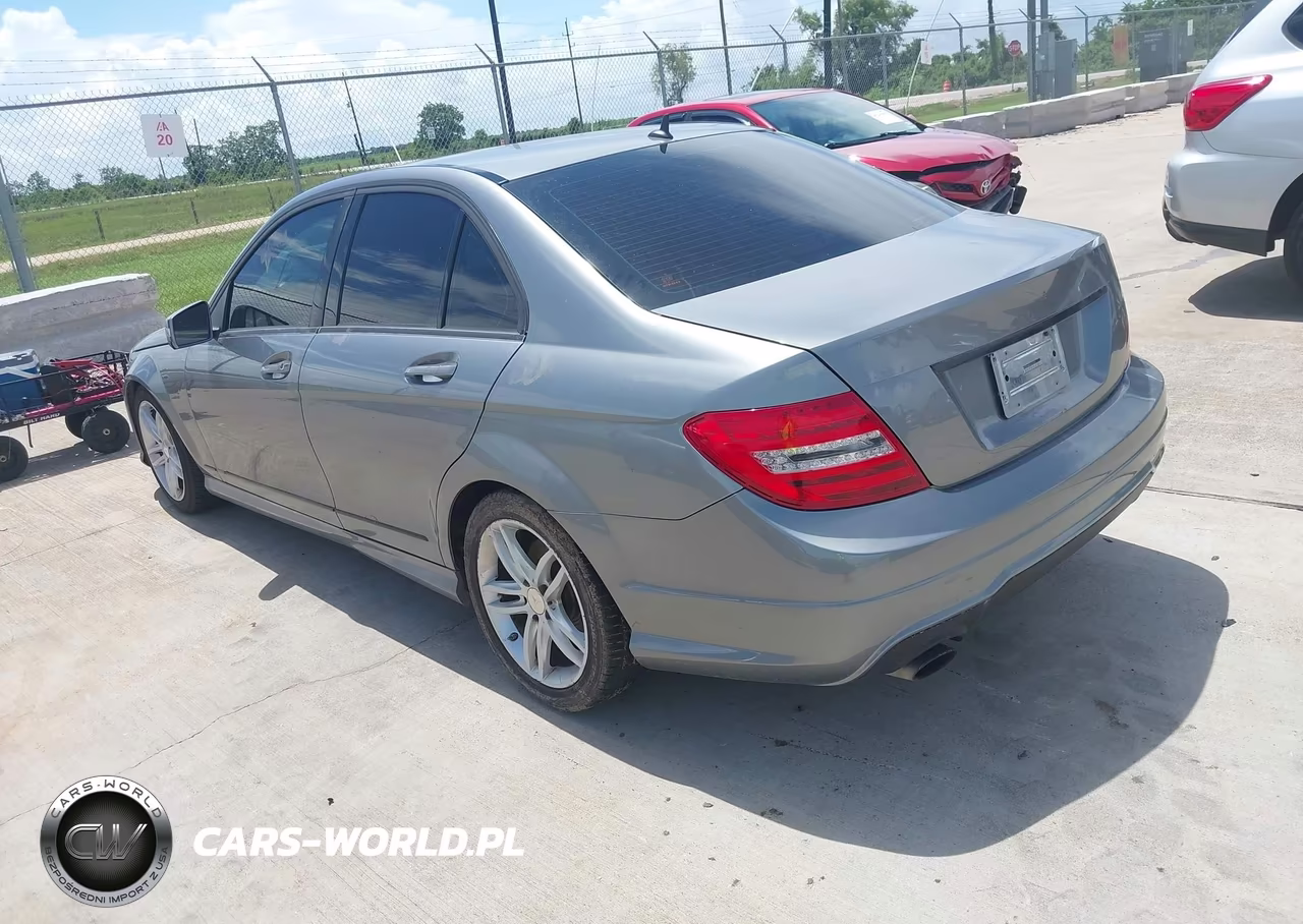 2014 Mercedes-Benz C 250 VIN:WDDGF4HB2EG210338 - 3