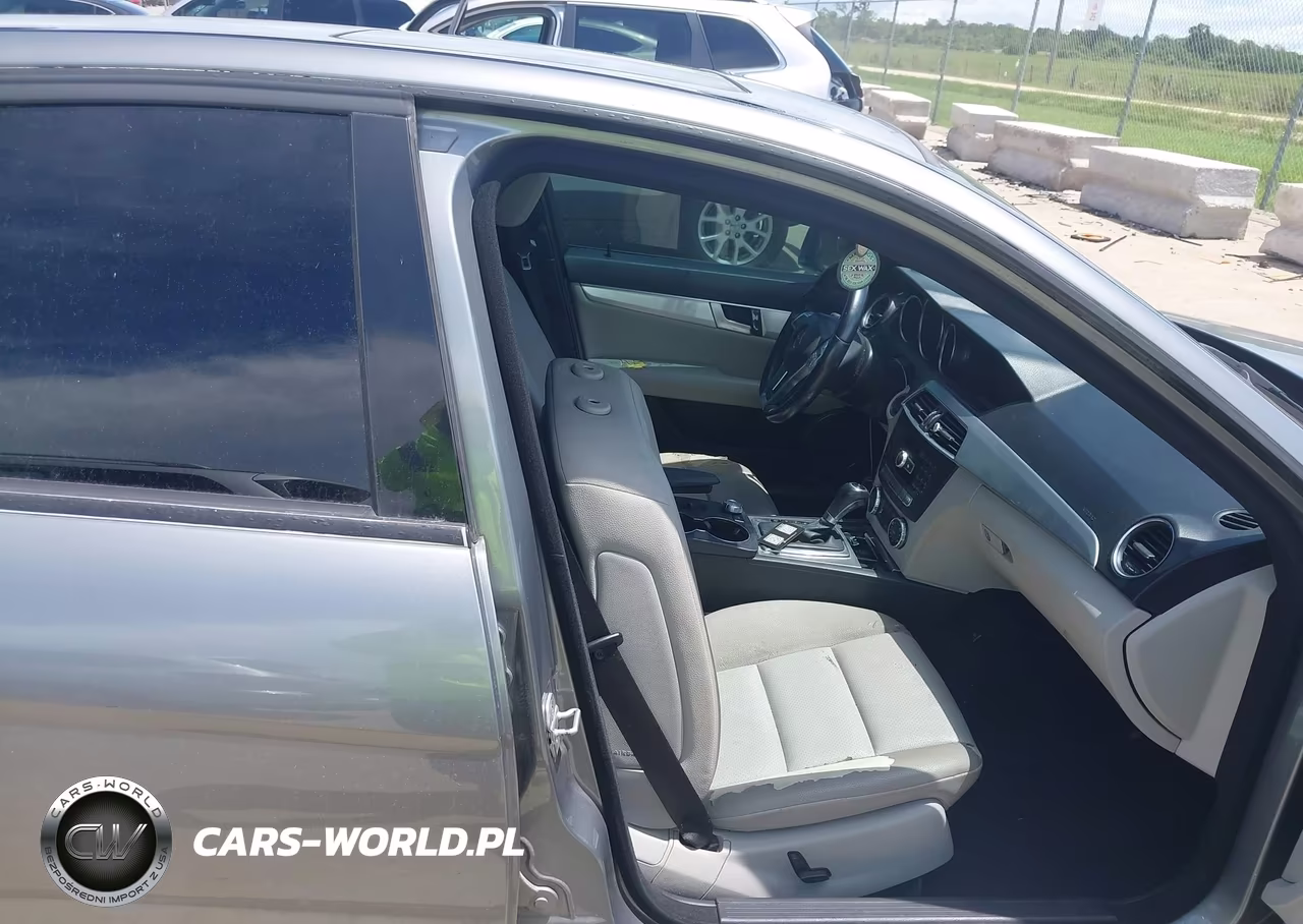 2014 Mercedes-Benz C 250 VIN:WDDGF4HB2EG210338 - 5