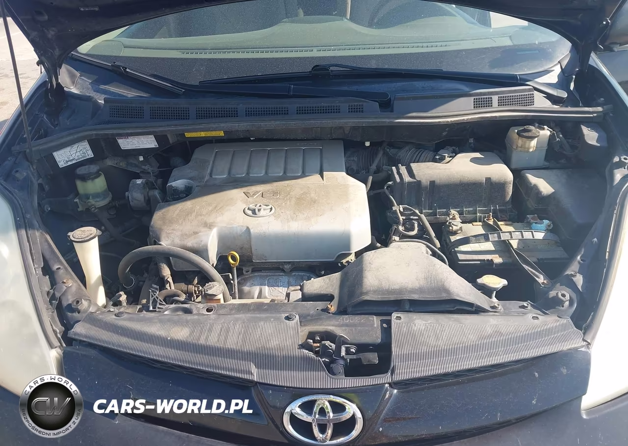 2010 Toyota Sienna Le VIN:5TDKK4CCXAS329903 - 10