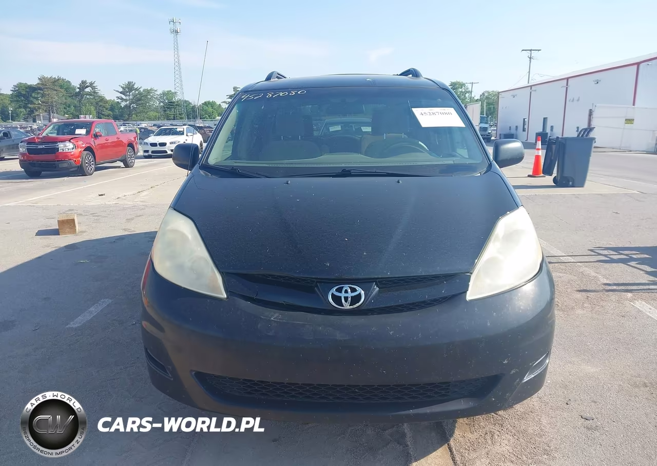 2010 Toyota Sienna Le VIN:5TDKK4CCXAS329903 - 12