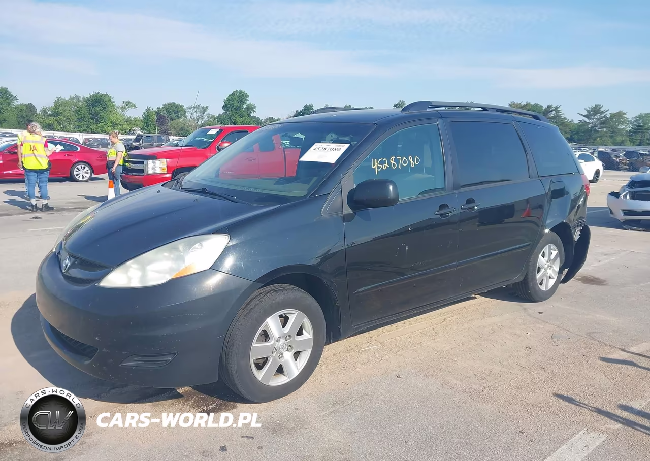 2010 Toyota Sienna Le VIN:5TDKK4CCXAS329903 - 2