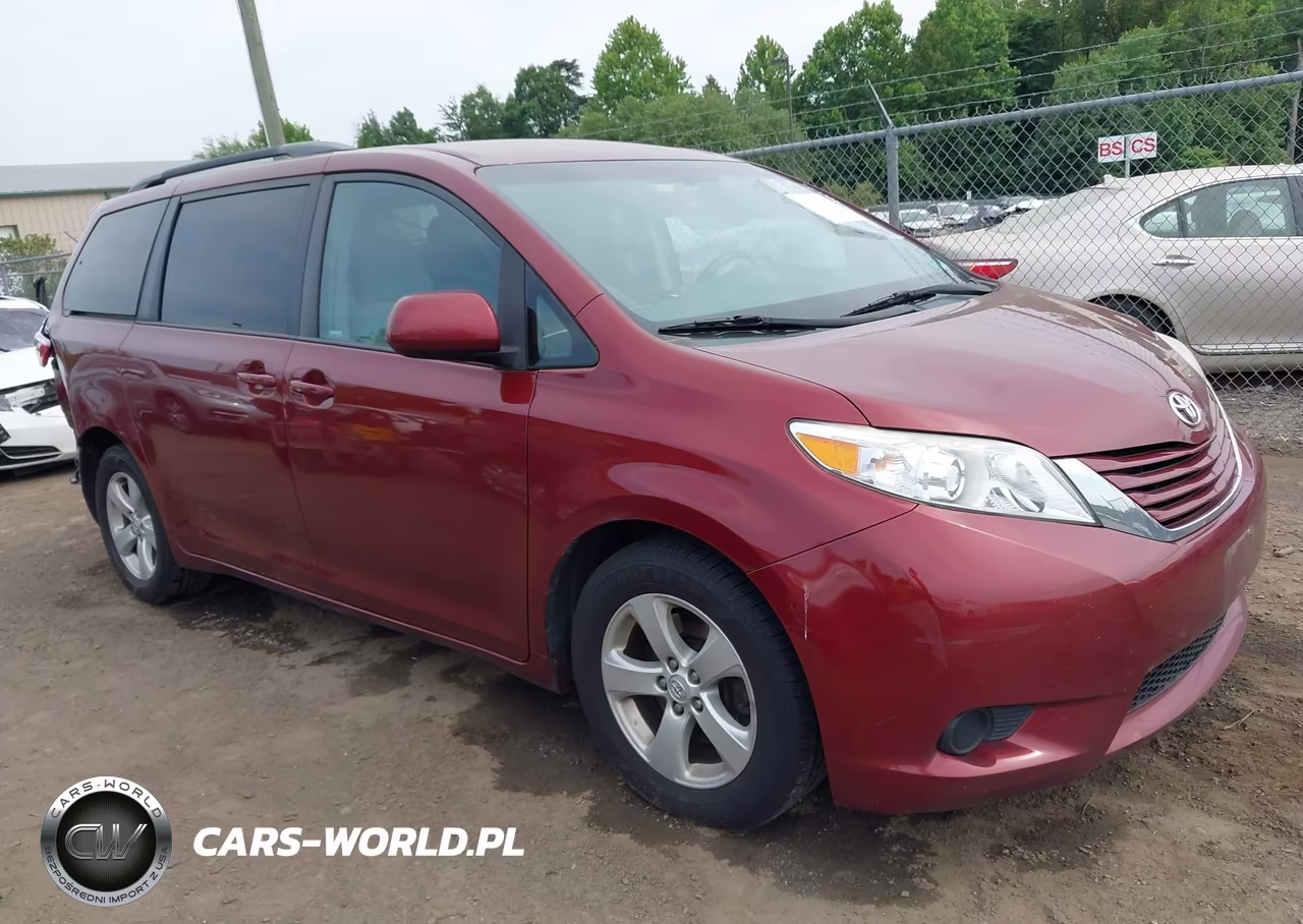 2015 Toyota Sienna Le 8 Passenger – zdjęcie 1 z 16