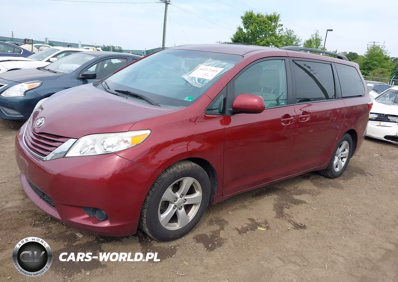 2015 Toyota Sienna Le 8 Passenger VIN:5TDKK3DC7FS553419 - 14
