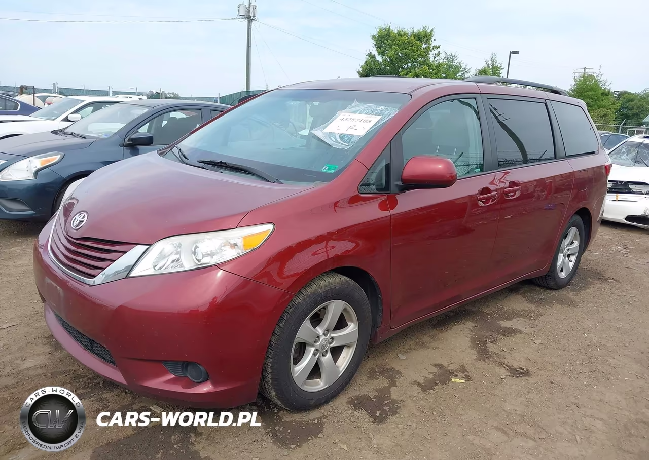 2015 Toyota Sienna Le 8 Passenger VIN:5TDKK3DC7FS553419 - 2