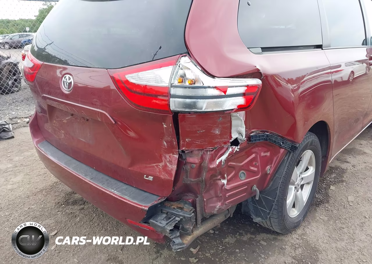 2015 Toyota Sienna Le 8 Passenger VIN:5TDKK3DC7FS553419 - 6