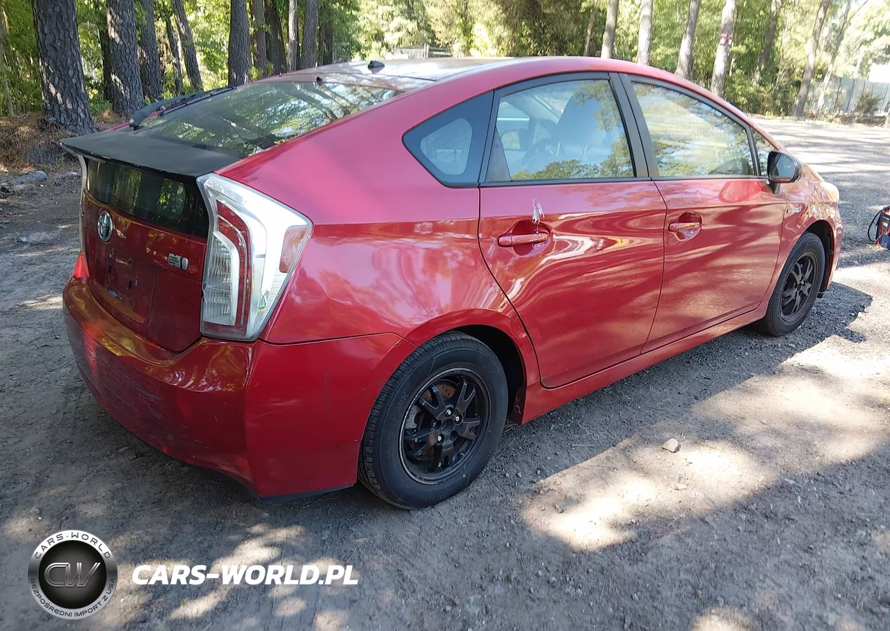2013 Toyota Prius Two VIN:JTDKN3DUXD5577071 - 4