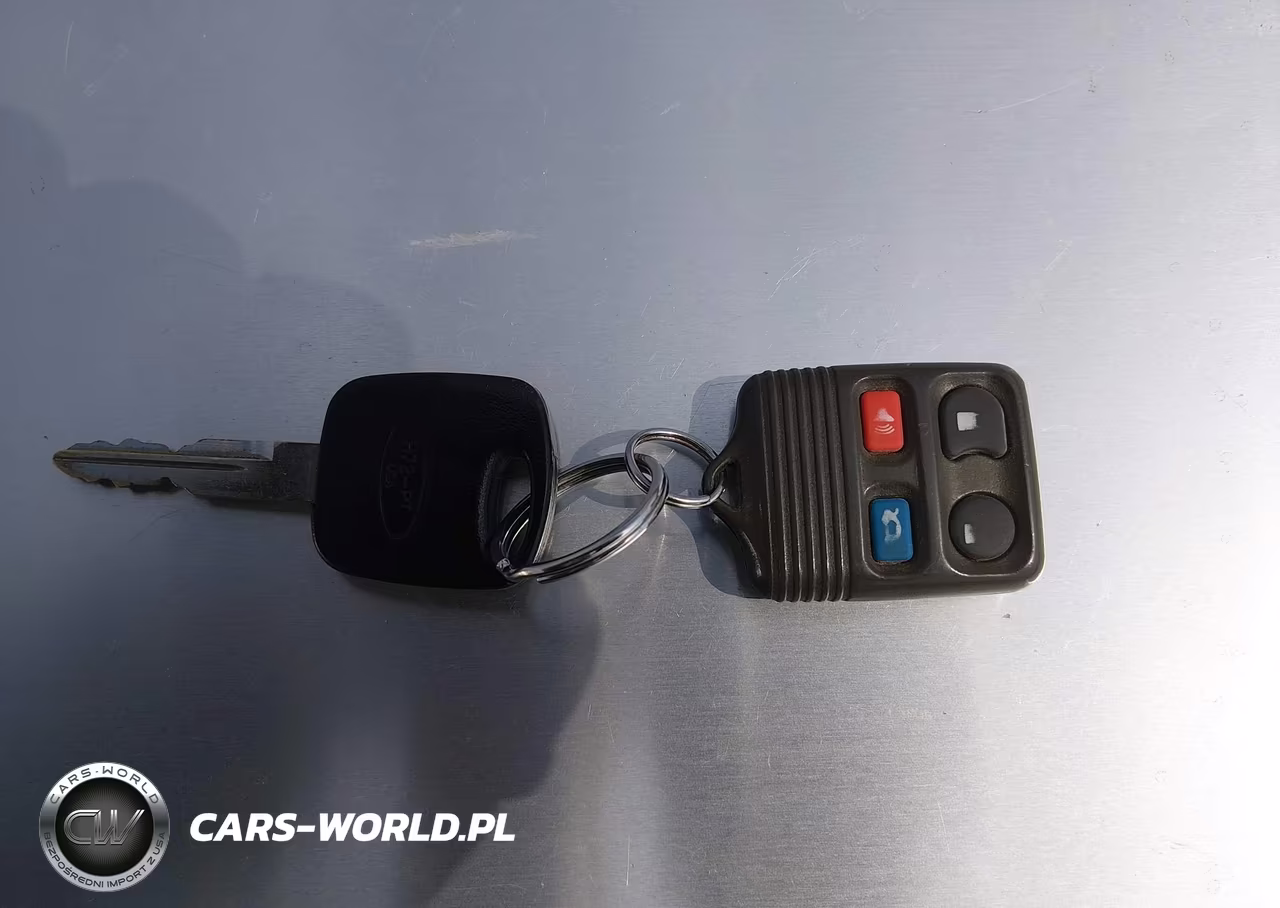 2001 Mercury Grand Marquis Ls VIN:2MEFM75W31X668073 - 11