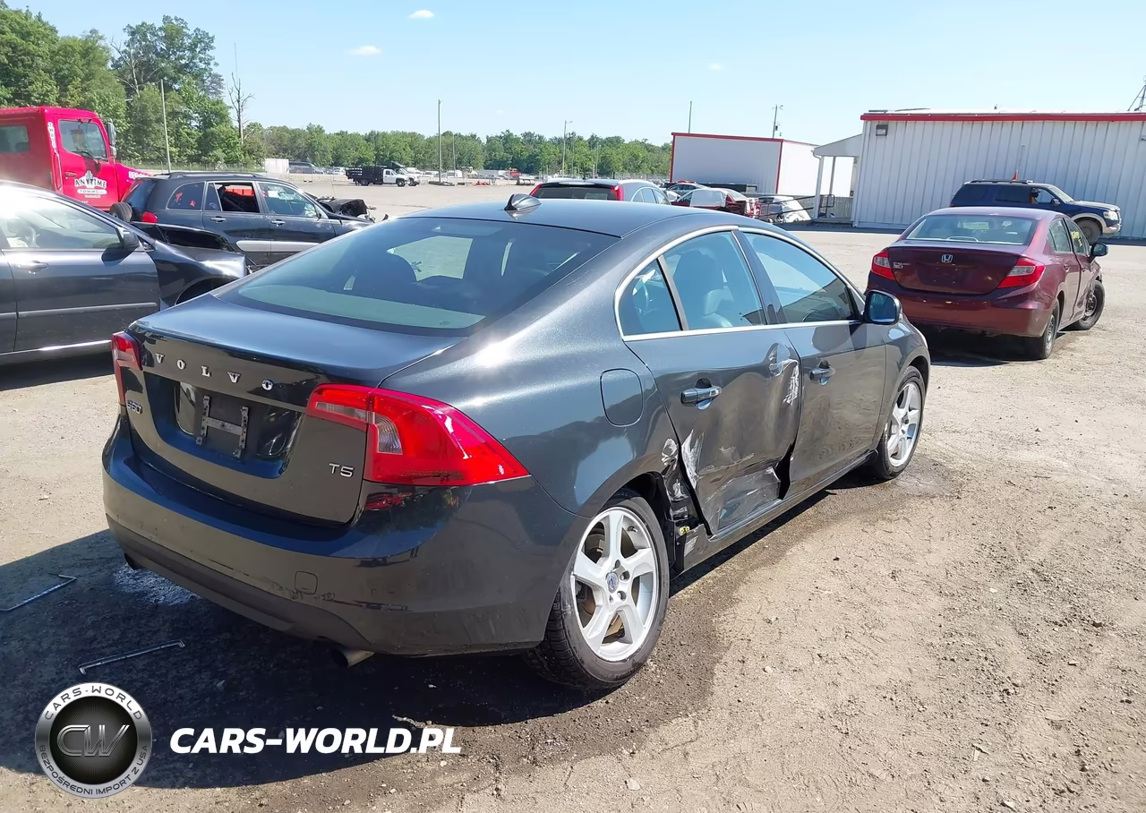 2012 Volvo S60 T5 VIN:YV1622FS5C2140394 - 4
