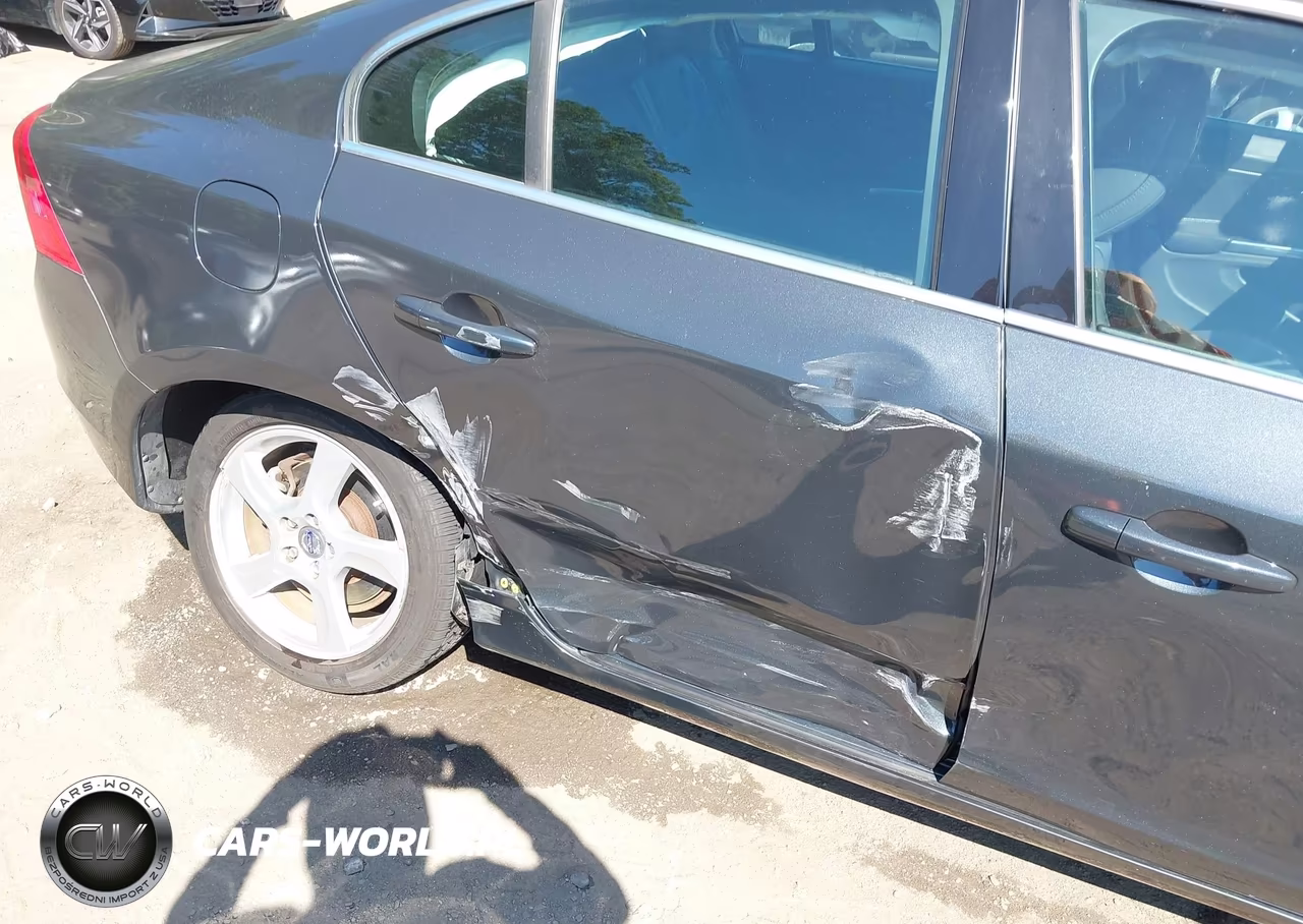 2012 Volvo S60 T5 VIN:YV1622FS5C2140394 - 6