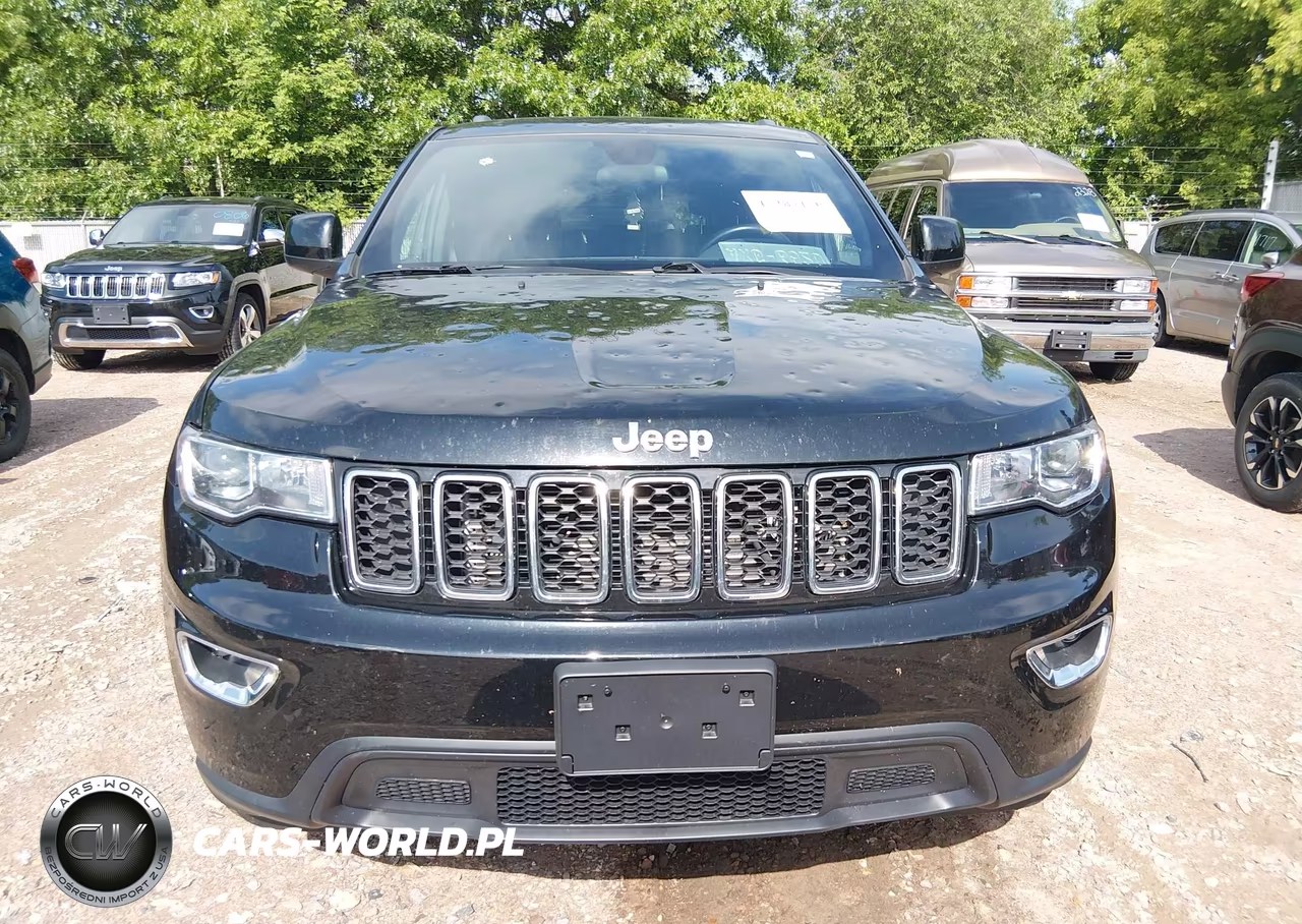 2019 Jeep Grand Cherokee Laredo E 4X4 VIN:1C4RJFAG5KC528699 - 12