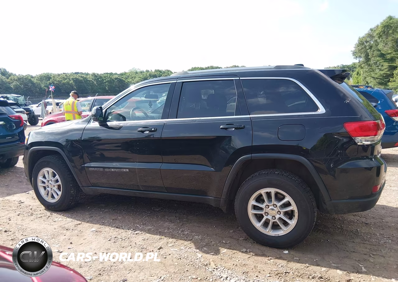 2019 Jeep Grand Cherokee Laredo E 4X4 VIN:1C4RJFAG5KC528699 - 14