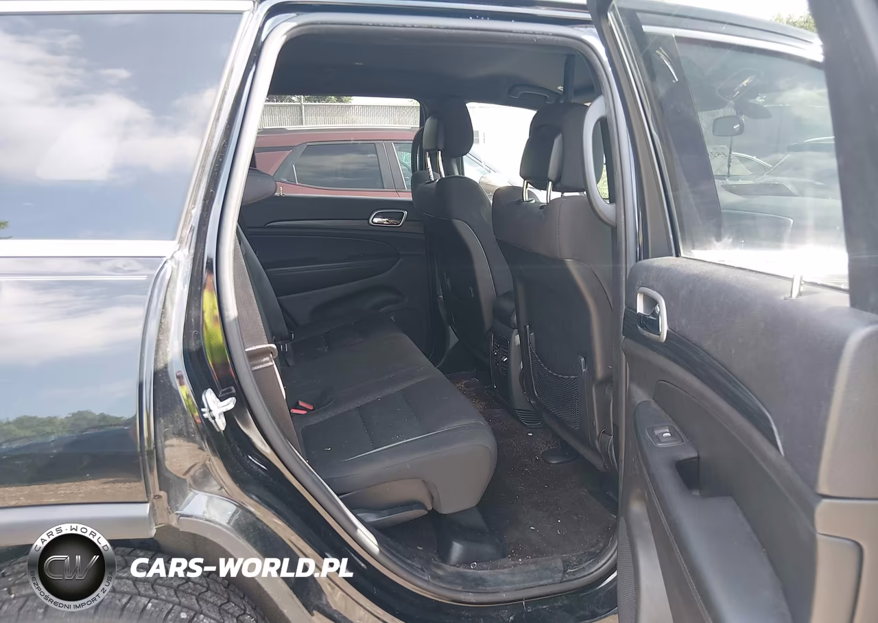 2019 Jeep Grand Cherokee Laredo E 4X4 VIN:1C4RJFAG5KC528699 - 8