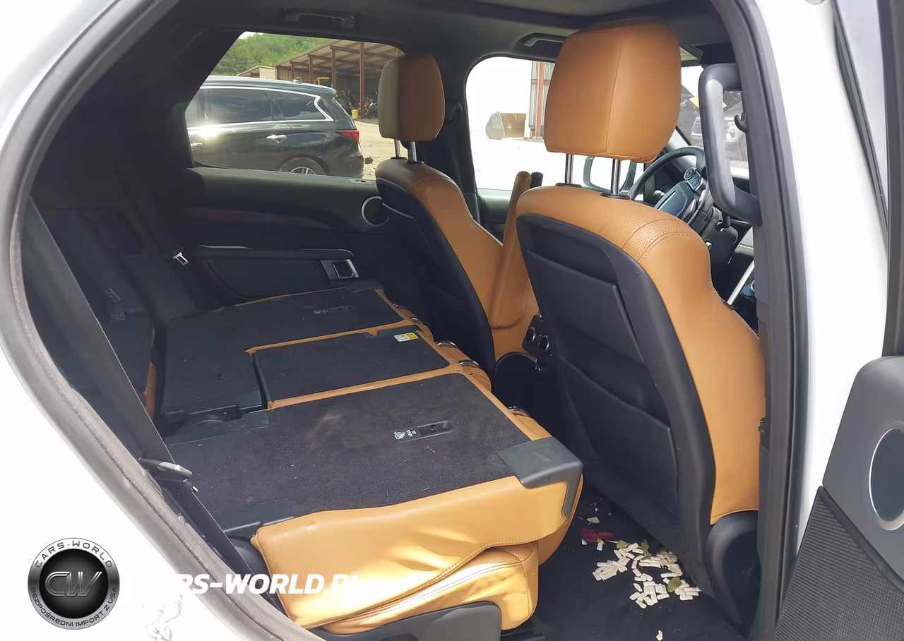 2017 Land Rover Discovery Hse VIN:SALRRBBK9HA005462 - 8