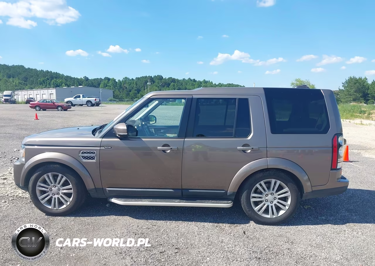 2016 Land Rover Lr4 VIN:SALAK2V6XGA796860 - 14