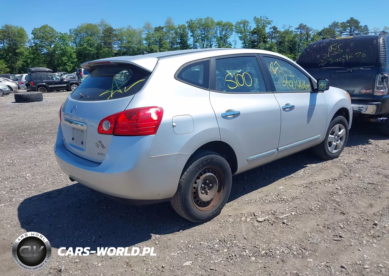 2013 Nissan Rogue S VIN:JN8AS5MV6DW642392 - 4