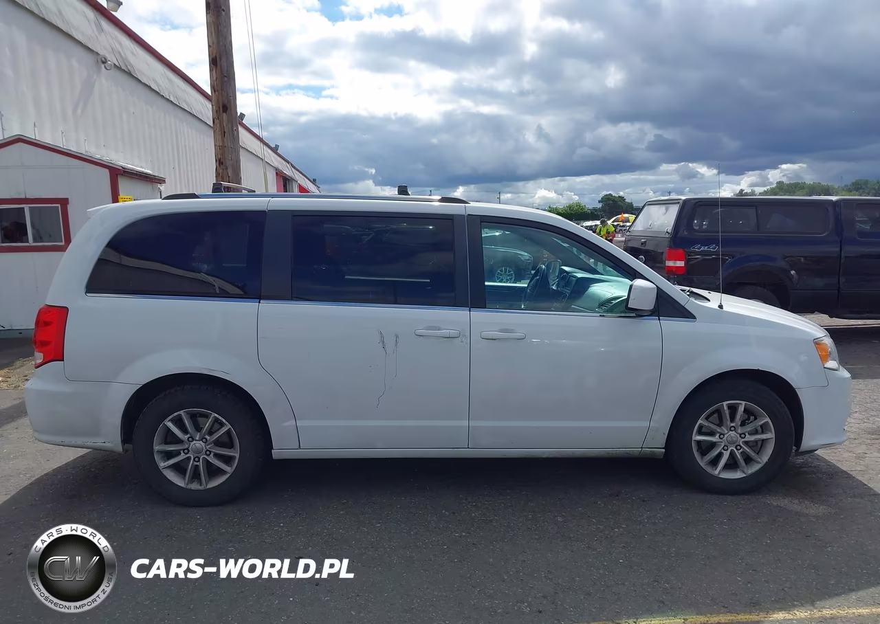 2018 Dodge Grand Caravan Sxt VIN:2C4RDGCG8JR223021 - 13