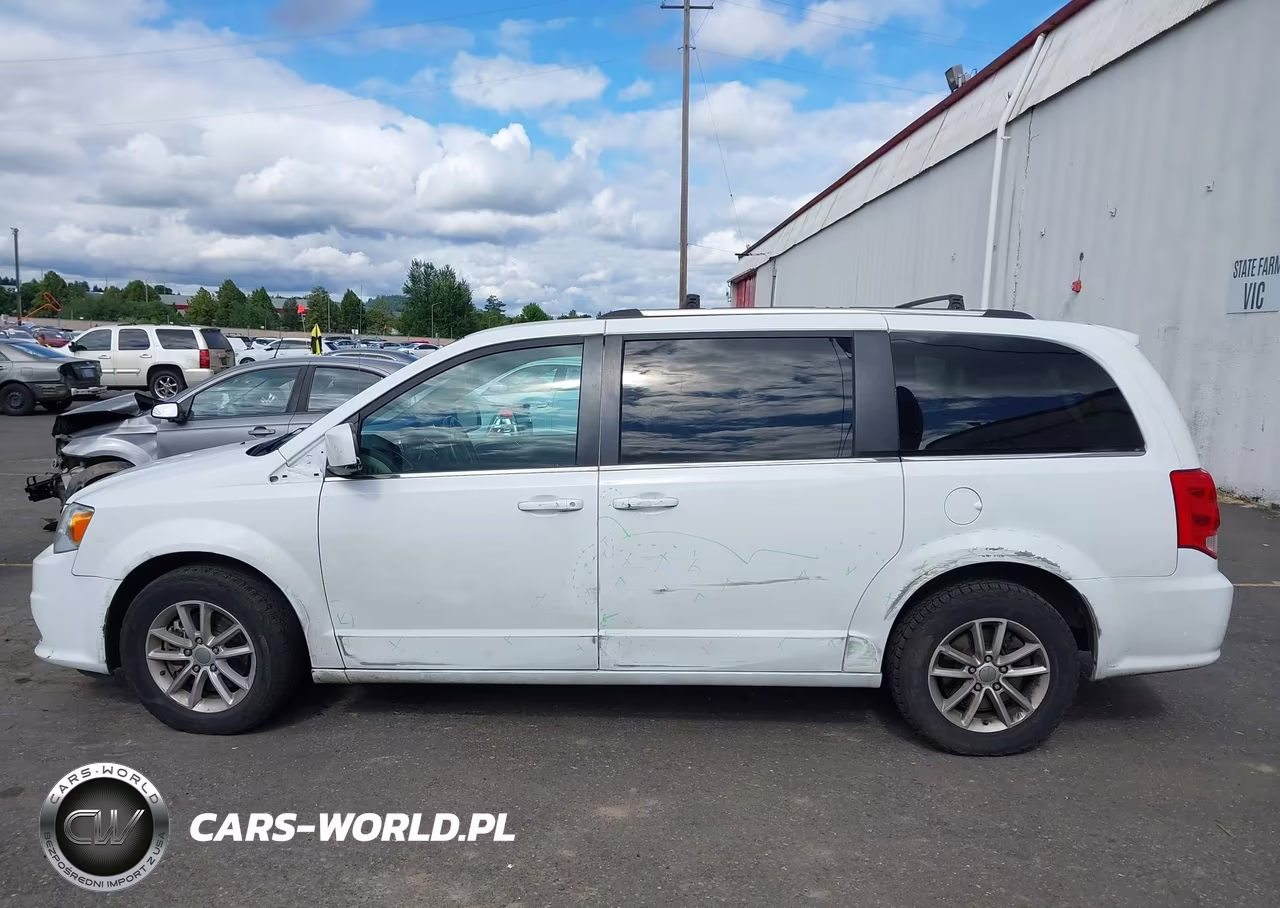 2018 Dodge Grand Caravan Sxt VIN:2C4RDGCG8JR223021 - 14