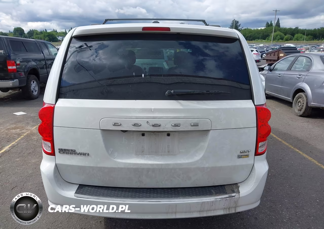 2018 Dodge Grand Caravan Sxt VIN:2C4RDGCG8JR223021 - 16