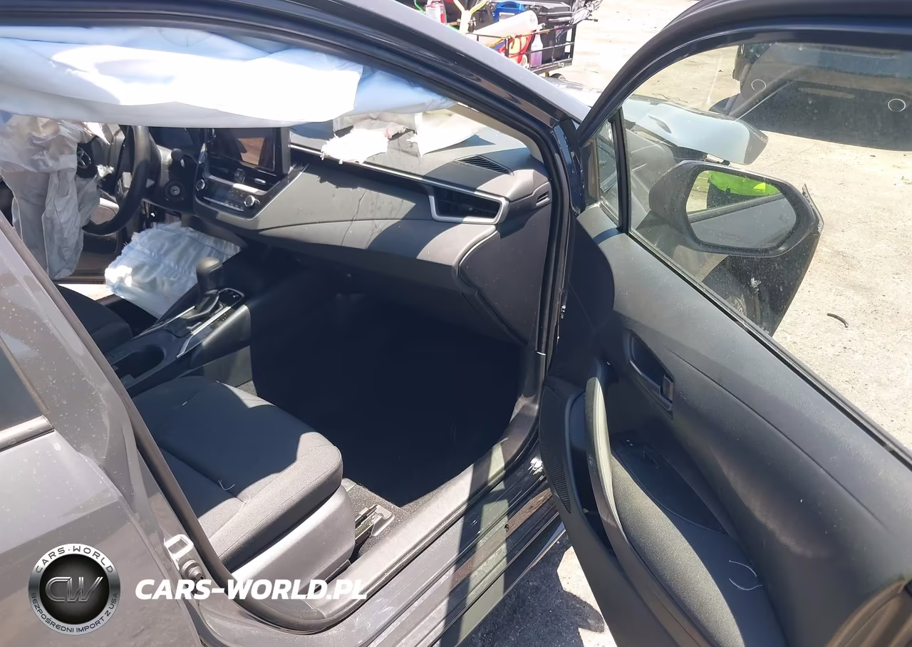 2026 Toyota Corolla Hybrid Hybrid Le VIN:JTDBCMFE1T3142774 - 5