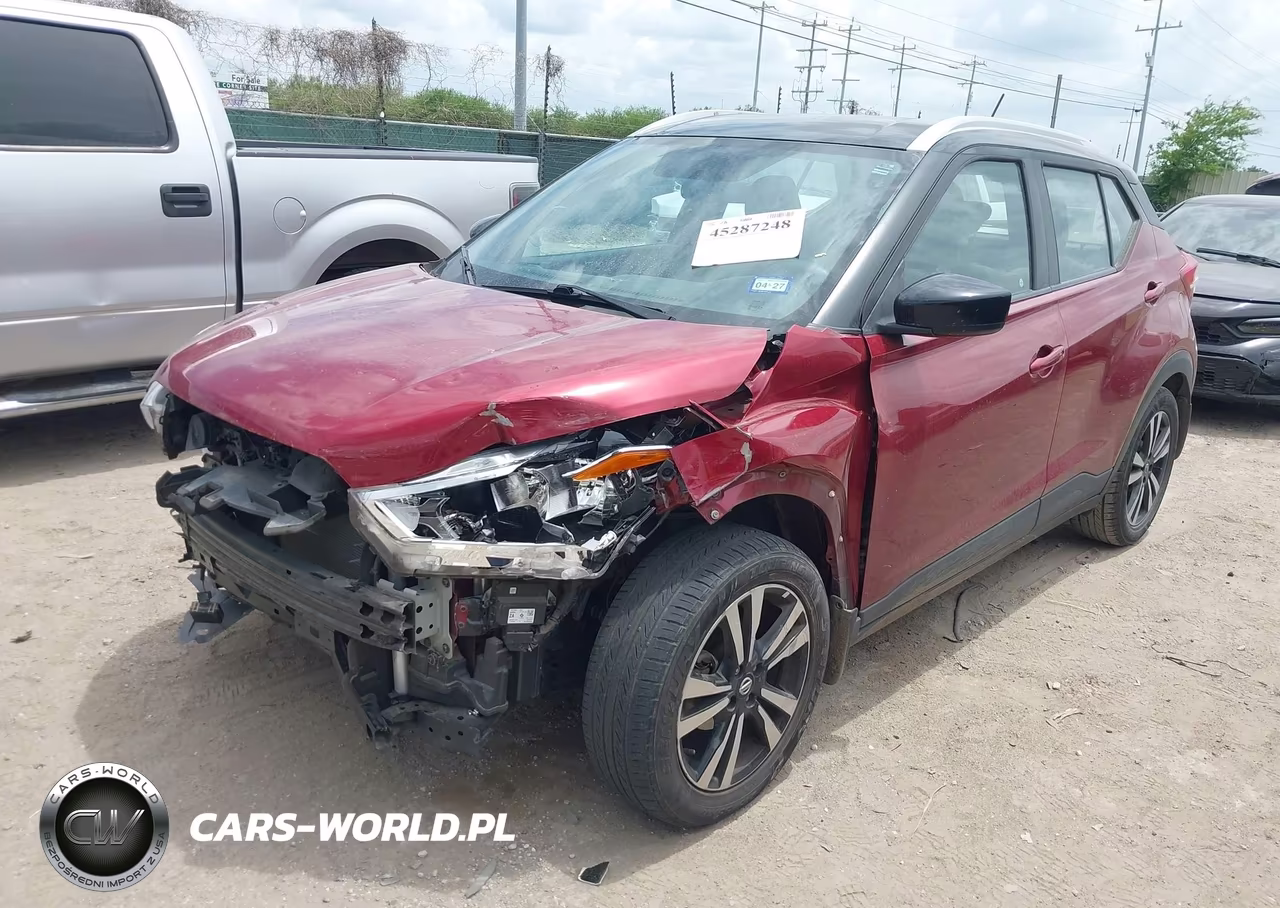 2018 Nissan Kicks Sv VIN:3N1CP5CU6JL528590 - 2
