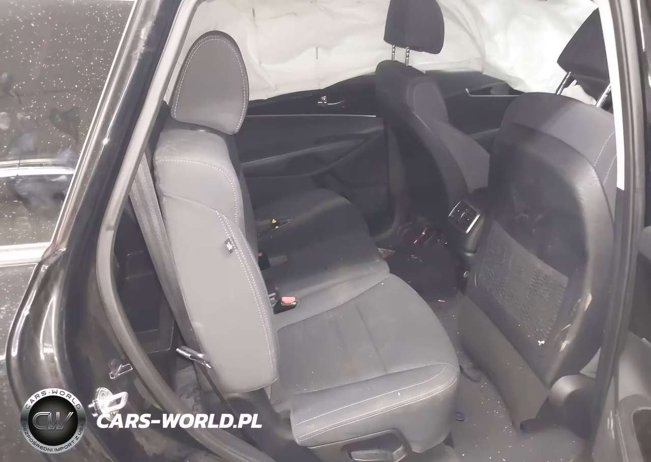 2017 Kia Sorento 2.4L L VIN:5XYPG4A32HG221213 - 8