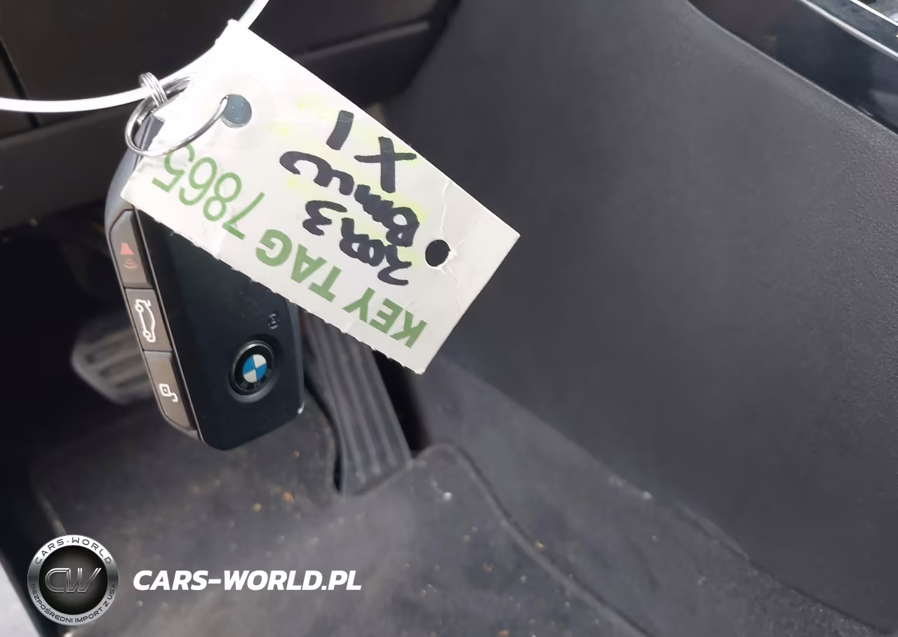 2023 BMW X1 xDrive28I VIN:WBX73EF08P5X69470 - 11