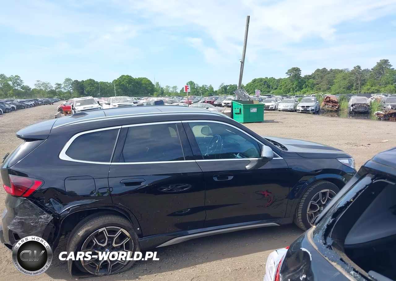 2023 BMW X1 xDrive28I VIN:WBX73EF08P5X69470 - 13