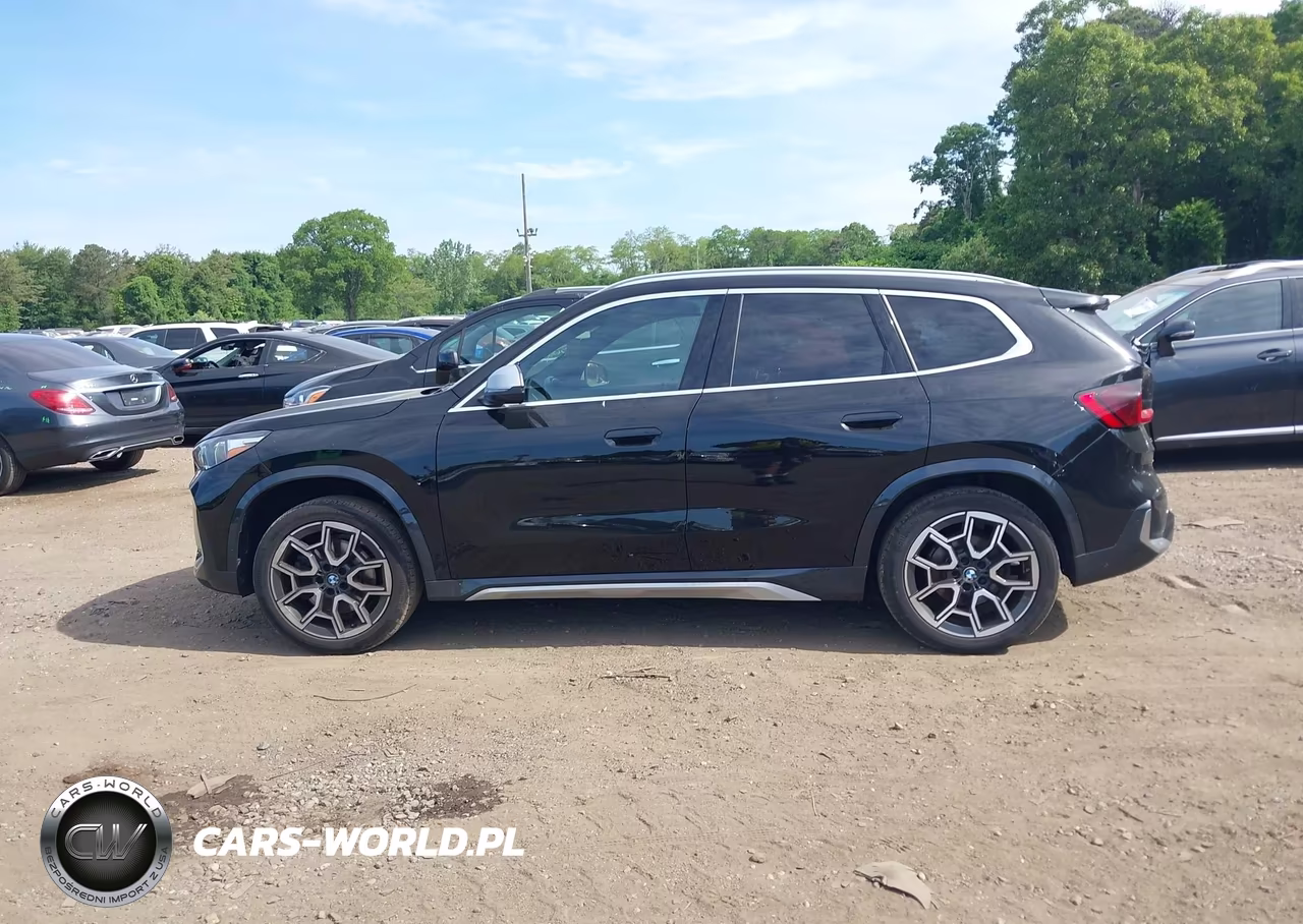 2023 BMW X1 xDrive28I VIN:WBX73EF08P5X69470 - 14