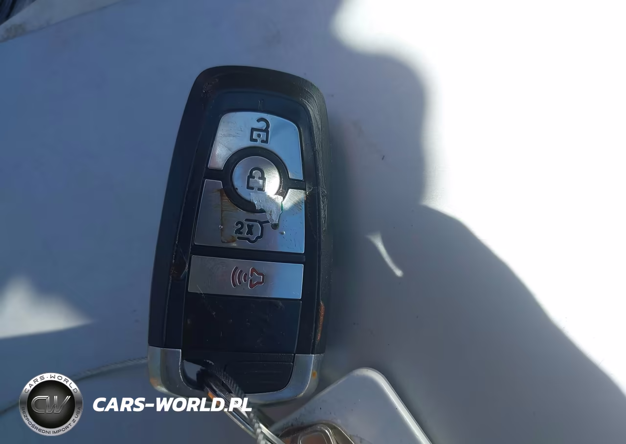2023 Ford Mustang Mach-E Premium VIN:3FMTK3SU7PMA56464 - 11