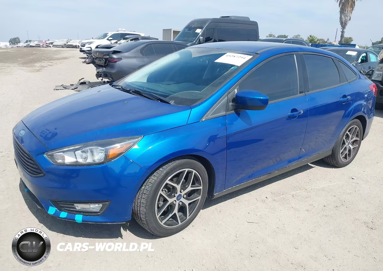 2018 Ford Focus Se VIN:1FADP3FE0JL265704 - 2