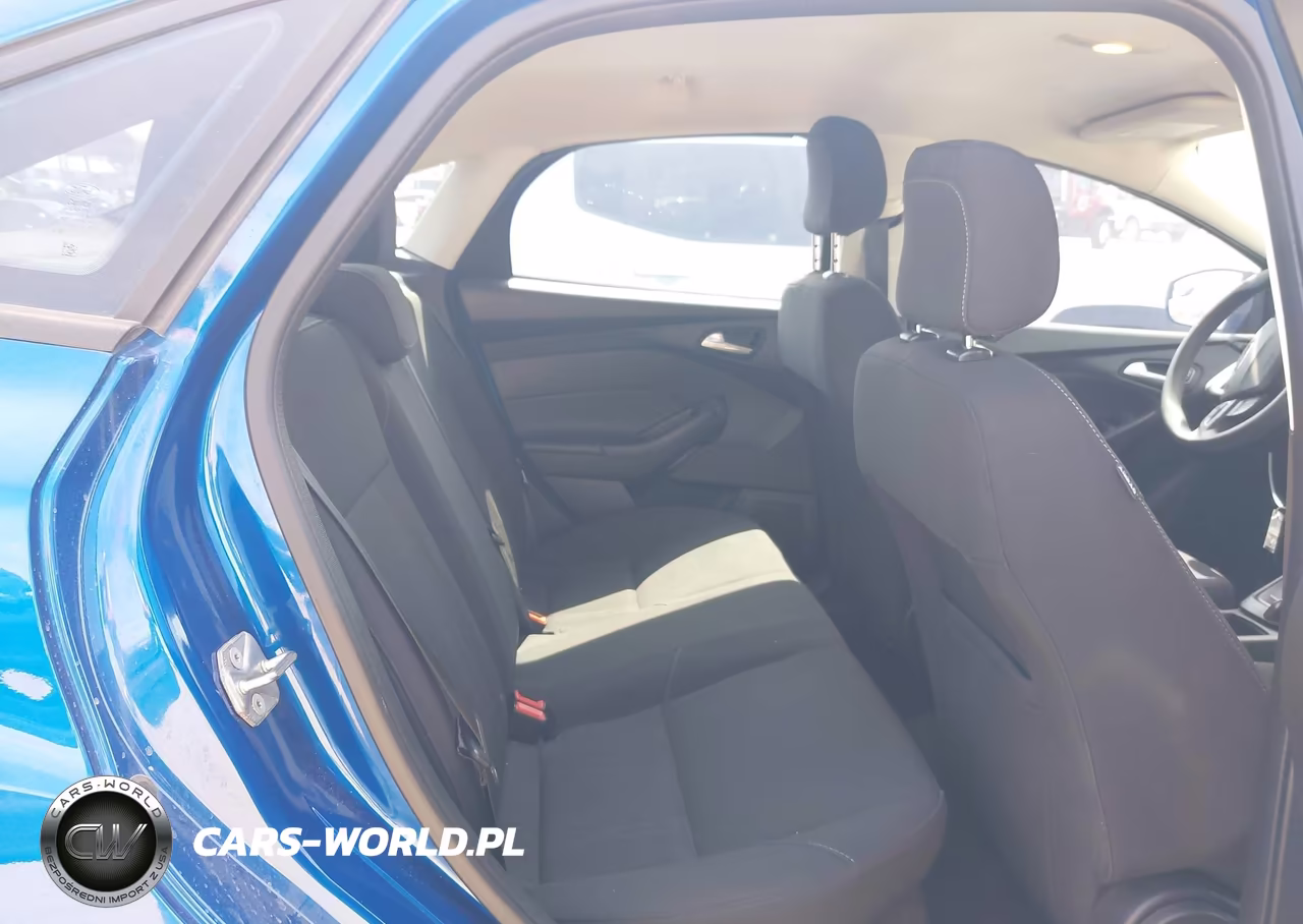 2018 Ford Focus Se VIN:1FADP3FE0JL265704 - 8