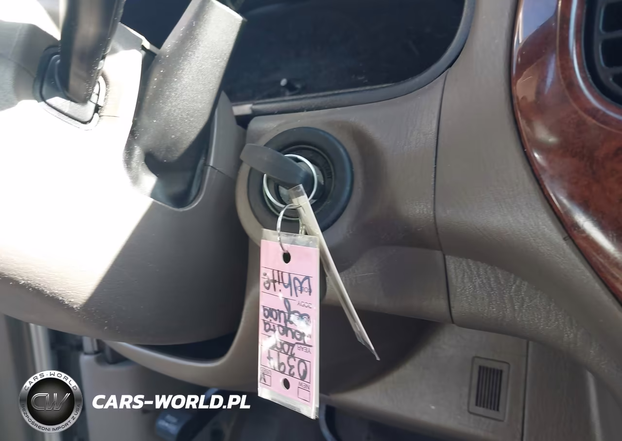 2005 Toyota Sequoia Limited V8 VIN:5TDZT38A45S240394 - 11