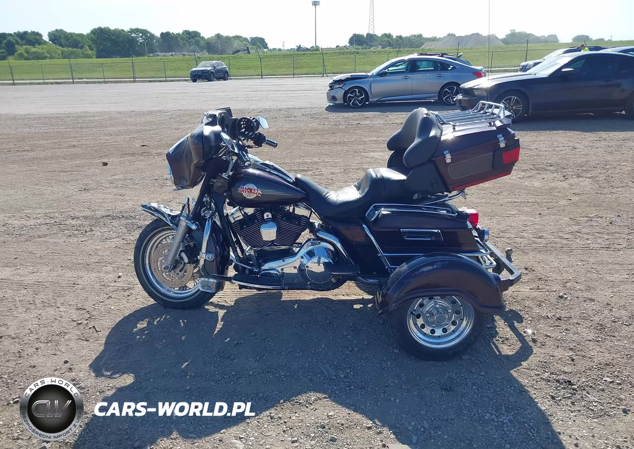2006 Harley-Davidson Flhtcui VIN:1HD1FCW136Y702181 - 12