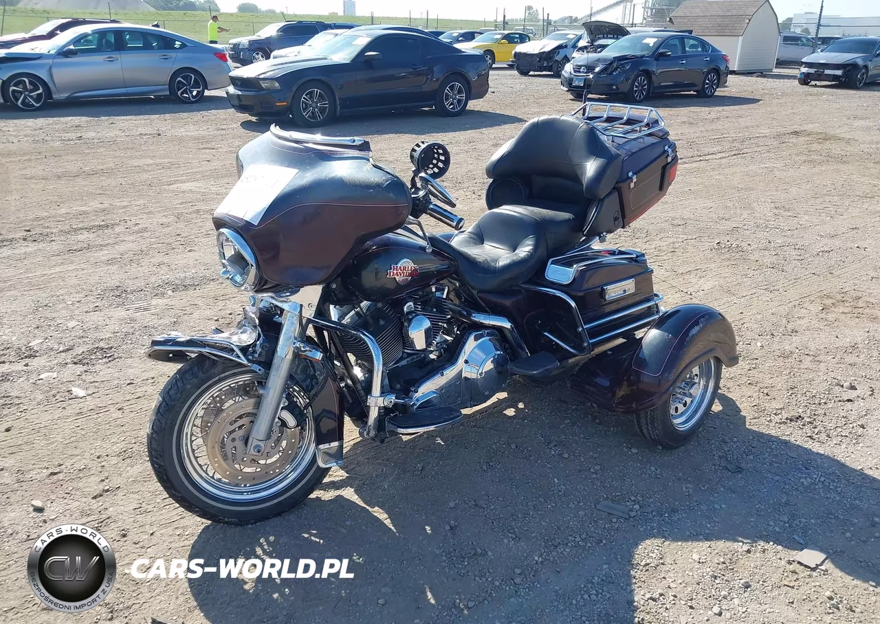 2006 Harley-Davidson Flhtcui VIN:1HD1FCW136Y702181 - 2