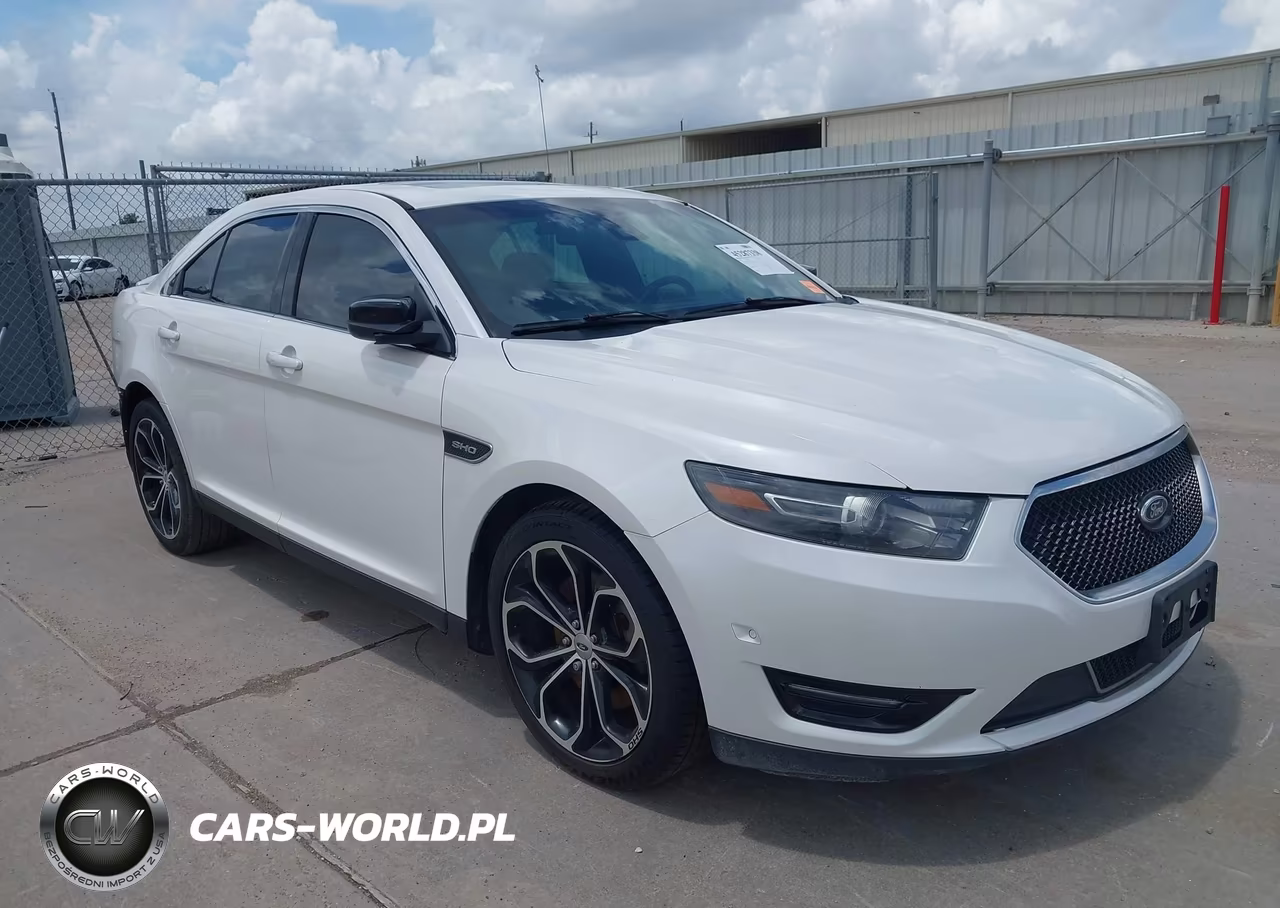 2015 Ford Taurus Sho – zdjęcie 1 z 17