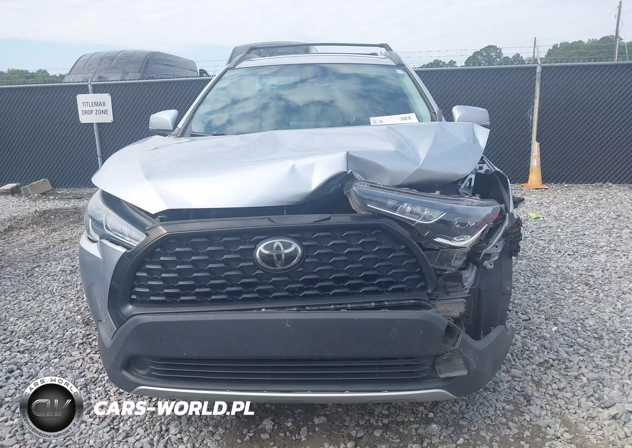 2022 Toyota Corolla Cross Le VIN:7MUCAAAG2NV001544 - 13