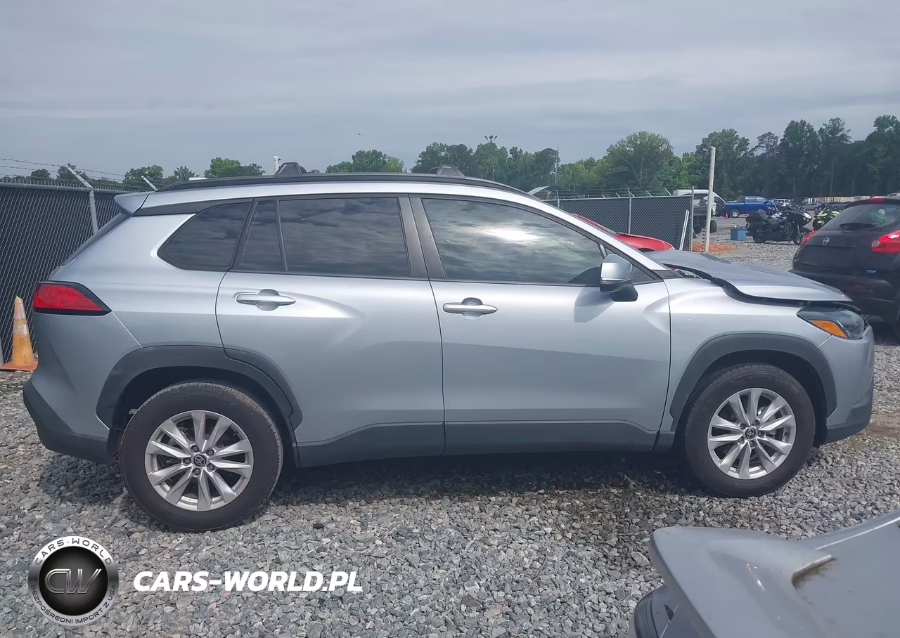 2022 Toyota Corolla Cross Le VIN:7MUCAAAG2NV001544 - 14
