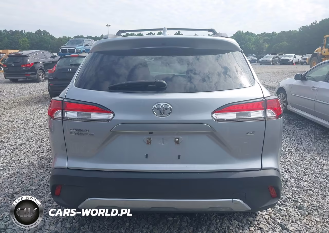 2022 Toyota Corolla Cross Le VIN:7MUCAAAG2NV001544 - 17
