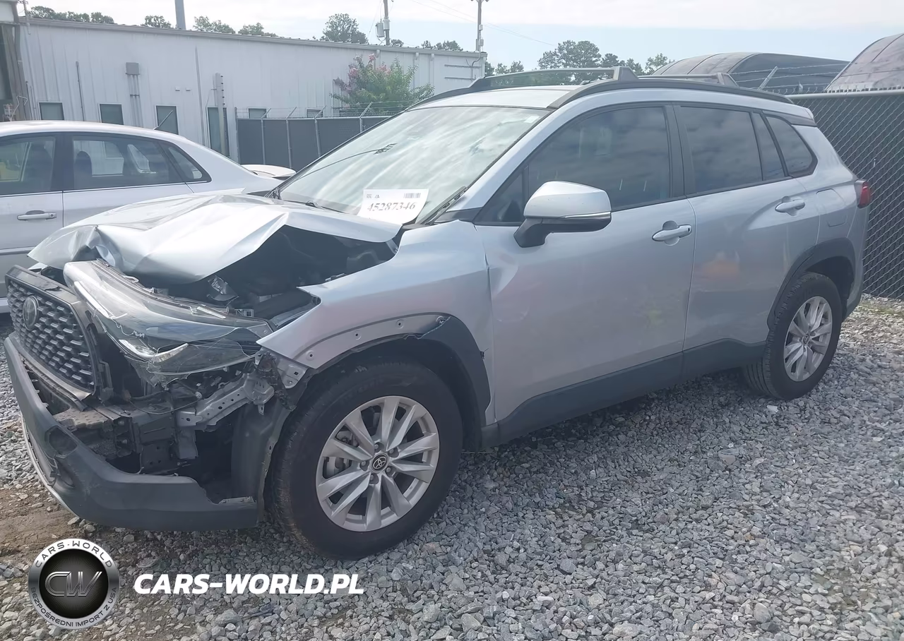 2022 Toyota Corolla Cross Le VIN:7MUCAAAG2NV001544 - 2