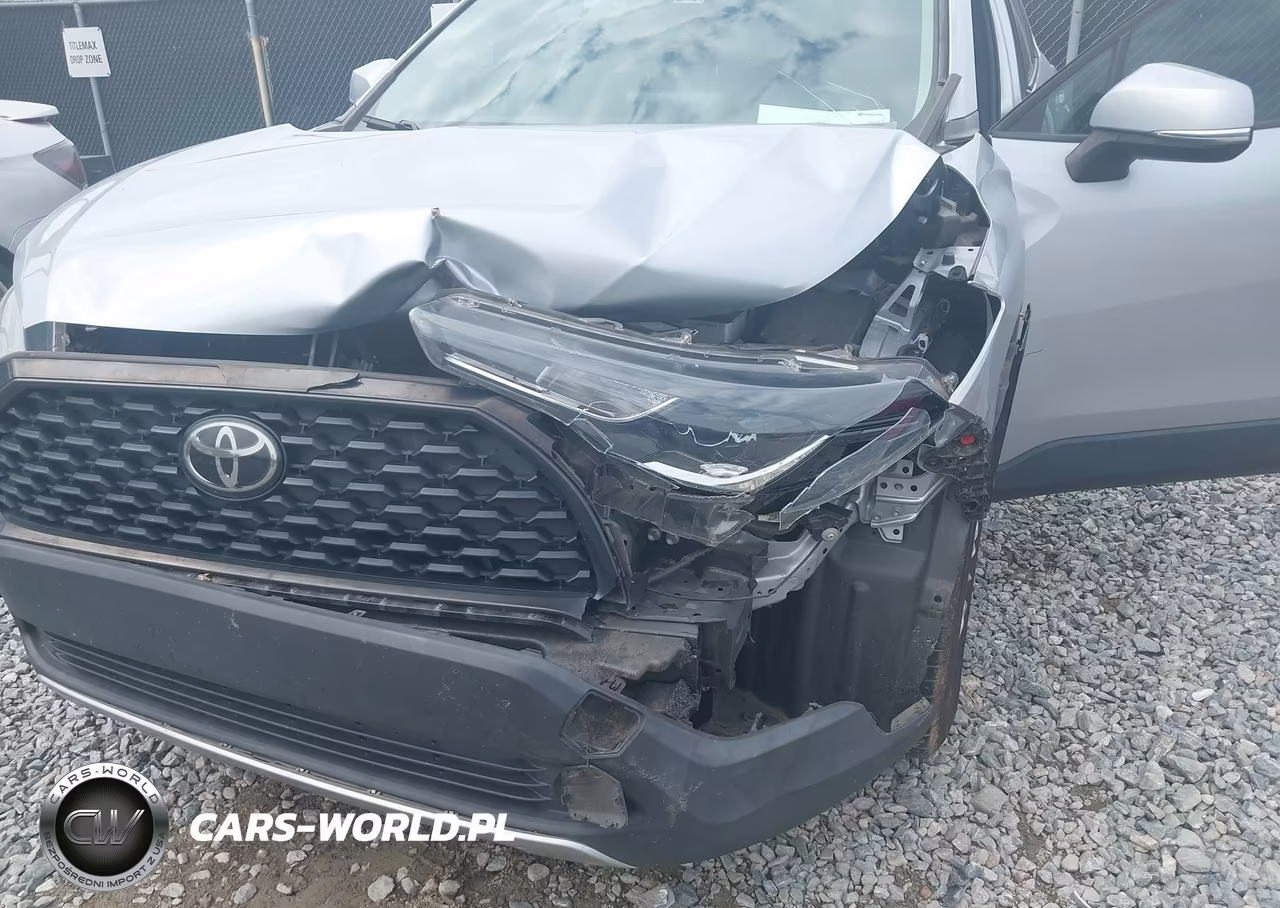 2022 Toyota Corolla Cross Le VIN:7MUCAAAG2NV001544 - 6